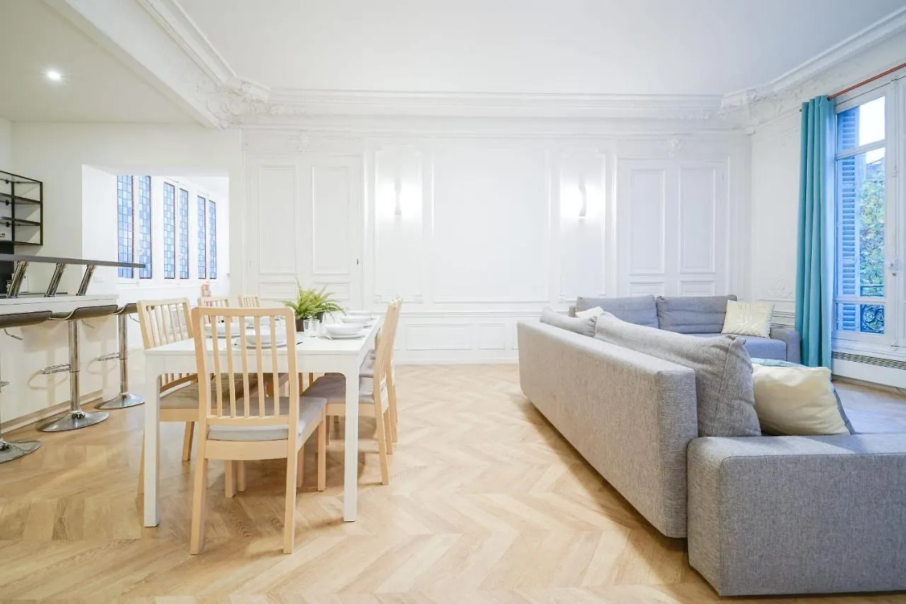 Typical Next To Bastille - Gare De Lyon Apartment